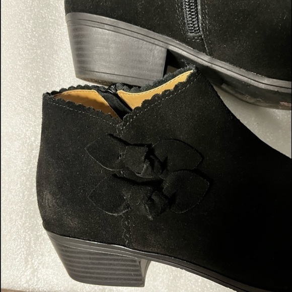 Jack rogers black kali suede ankle boots with bow - Picture 2 of 10